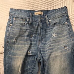 Madewell Women's Light Blue Embroidered Straight Leg Jeans
